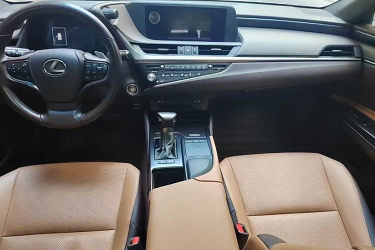 Used Lexus ES 2020 200 Excellence Edition Interior 1