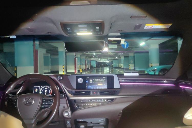 Used Lexus ES 2020 200 Excellence Edition Interior 2