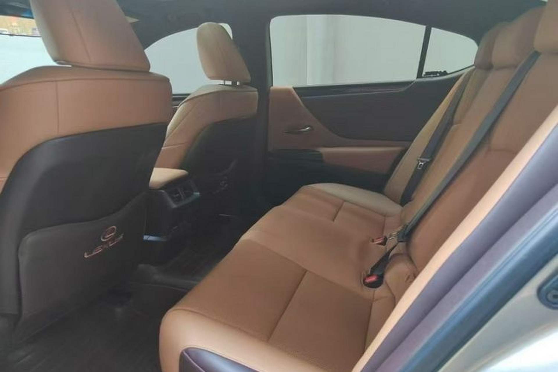 Used Lexus ES 2020 200 Excellence Edition Interior 3