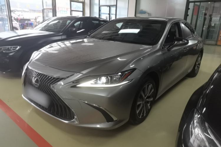 Used Lexus ES 2020 200 Excellence Edition Guazi used car, China used car export, Used car for sale, Used Lexus cars, Cheapest cars for sale