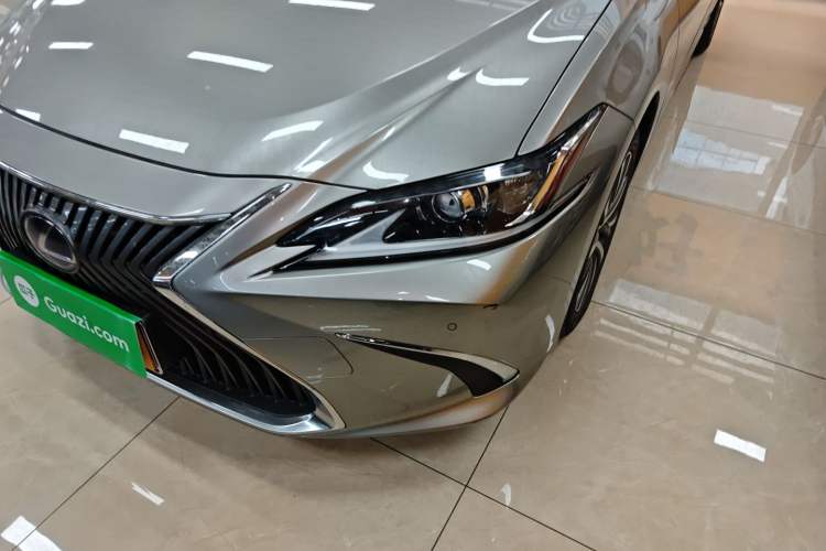 Used Lexus ES 2020 300h Premier Edition Left Front Headlight