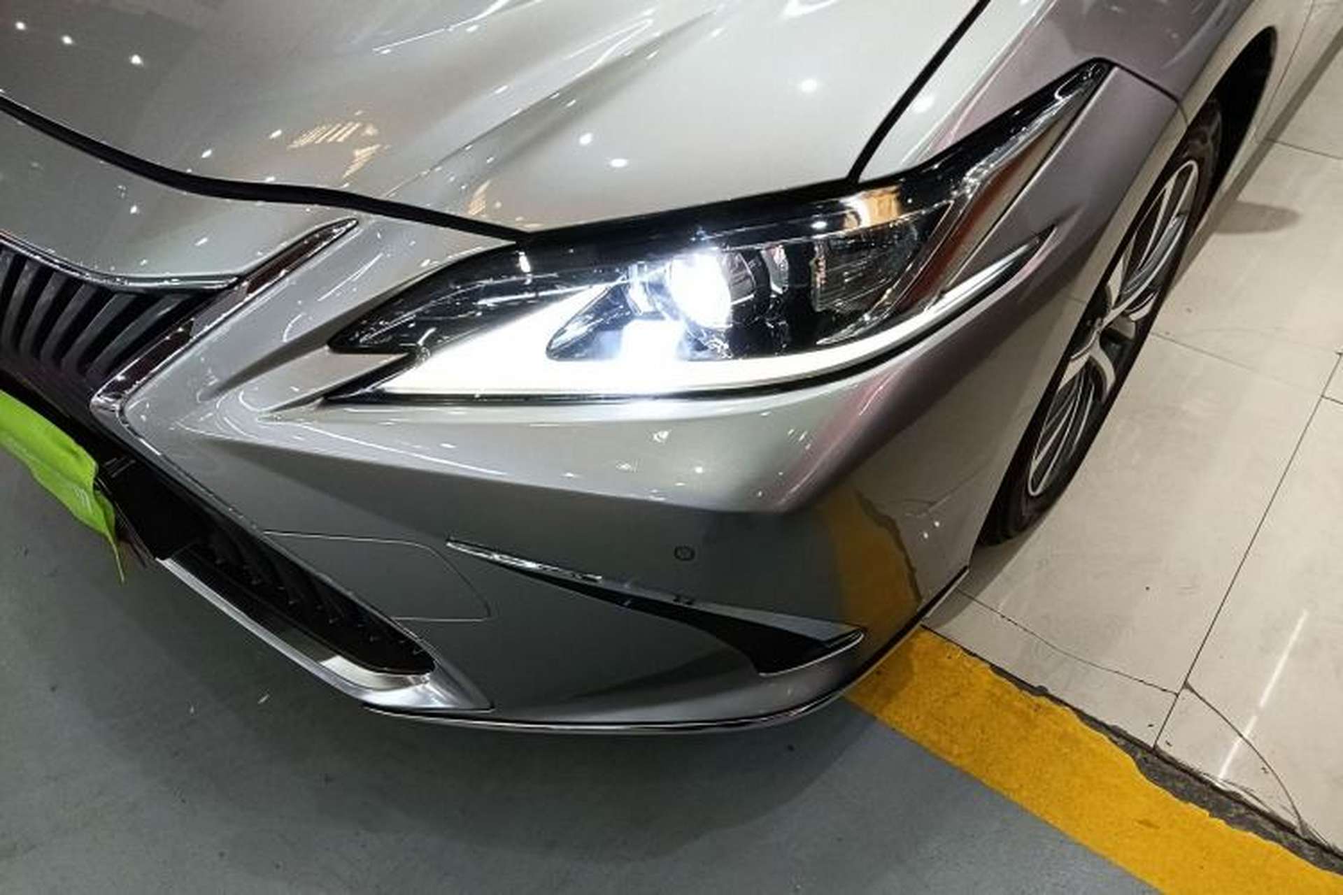 Used Lexus ES 2020 300h Premier Edition Left Front Headlight
