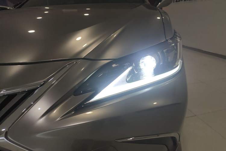 Used Lexus ES 2020 200 Excellence Edition Left Front Headlight