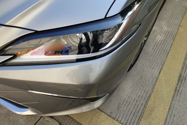 Used Lexus ES 2020 300h Premier Edition Left Front Headlight