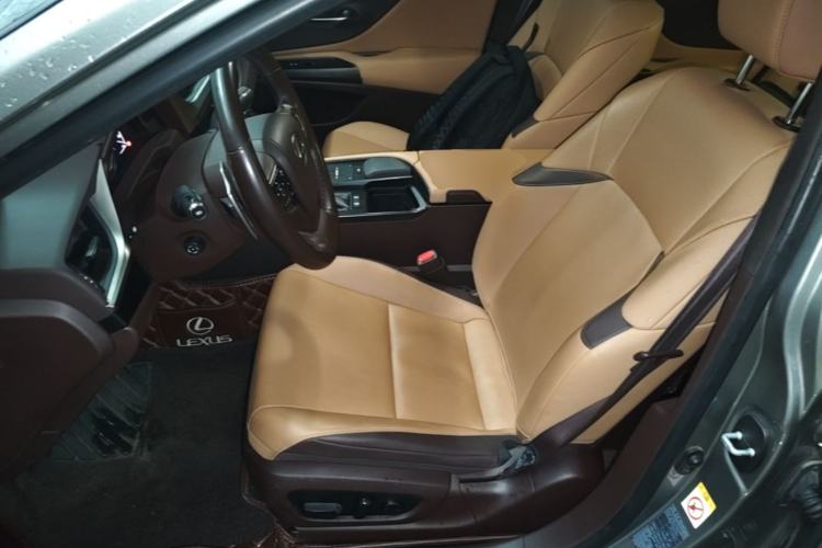 Used Lexus ES 2020 200 Excellence Edition Left Front Seat