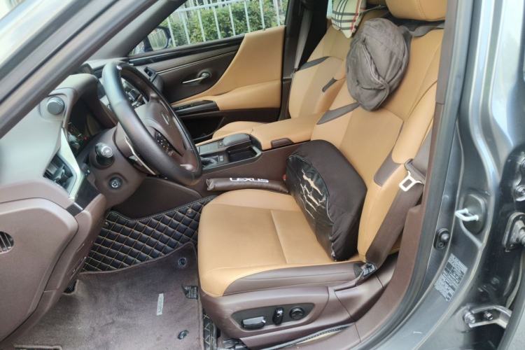 Used Lexus ES 2020 200 Excellence Edition Left Front Seat