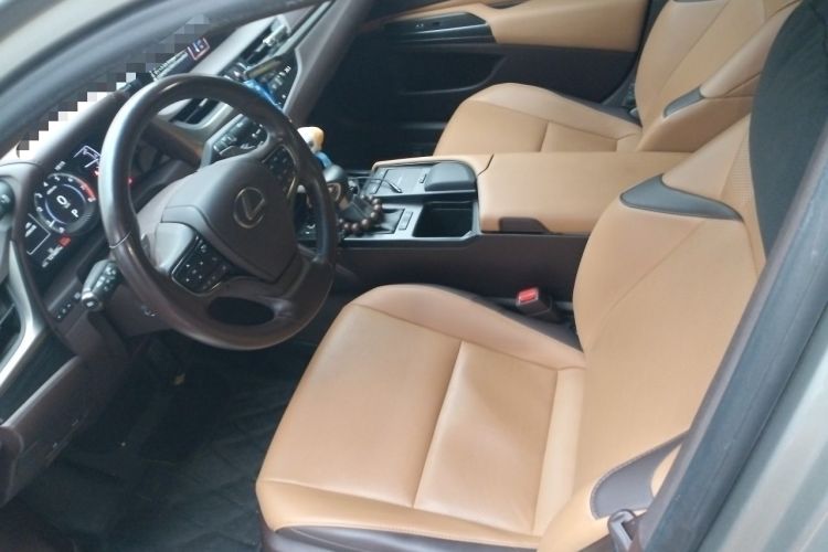 Used Lexus ES 2020 200 Excellence Edition Left Front Seat