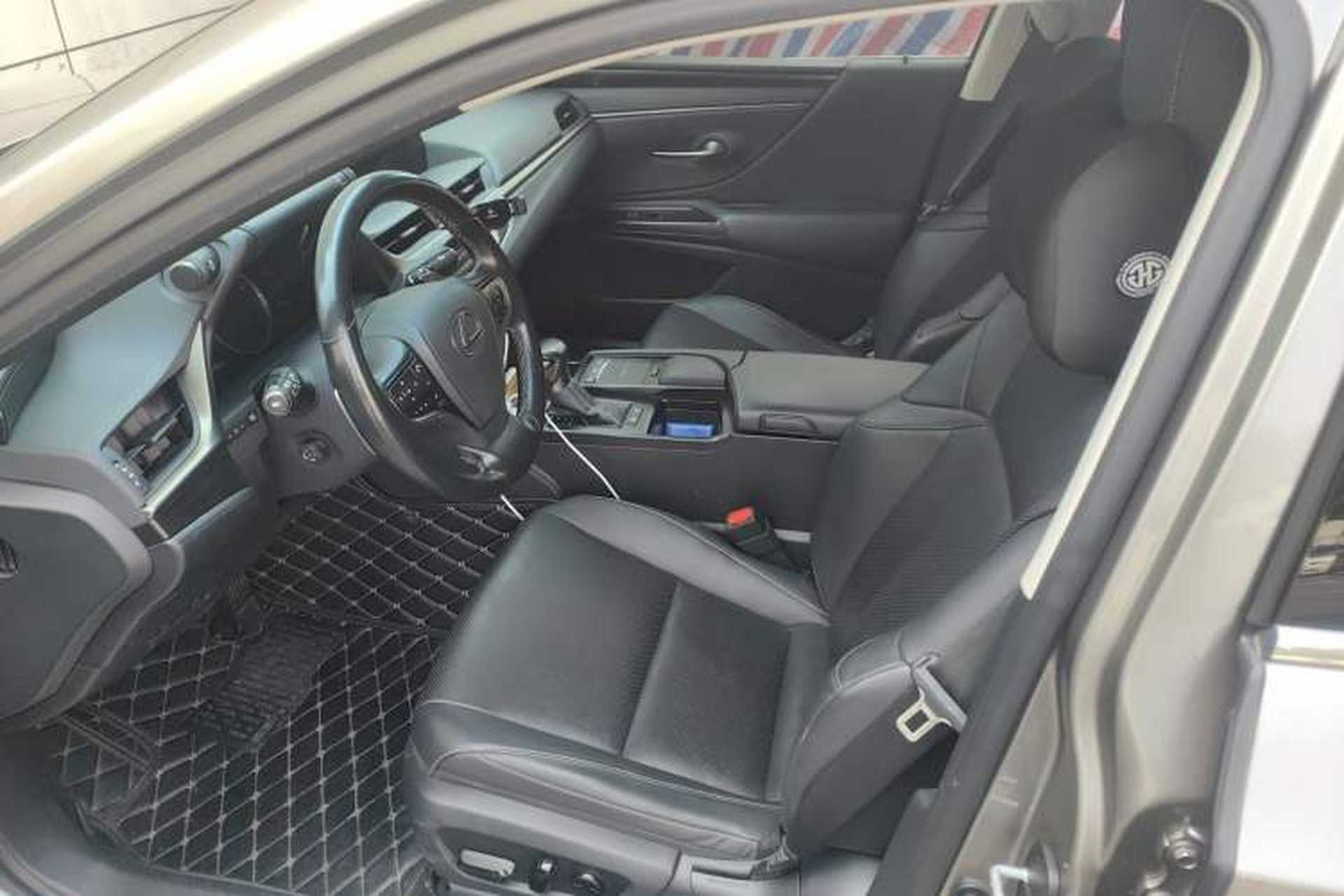 Used Lexus ES 2020 200 Excellence Edition Left Front Seat