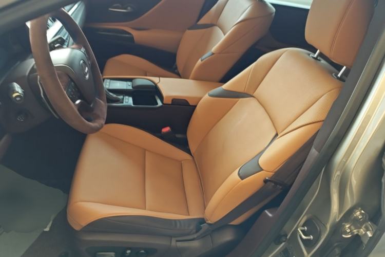 Used Lexus ES 2020 200 Excellence Edition Left Front Seat