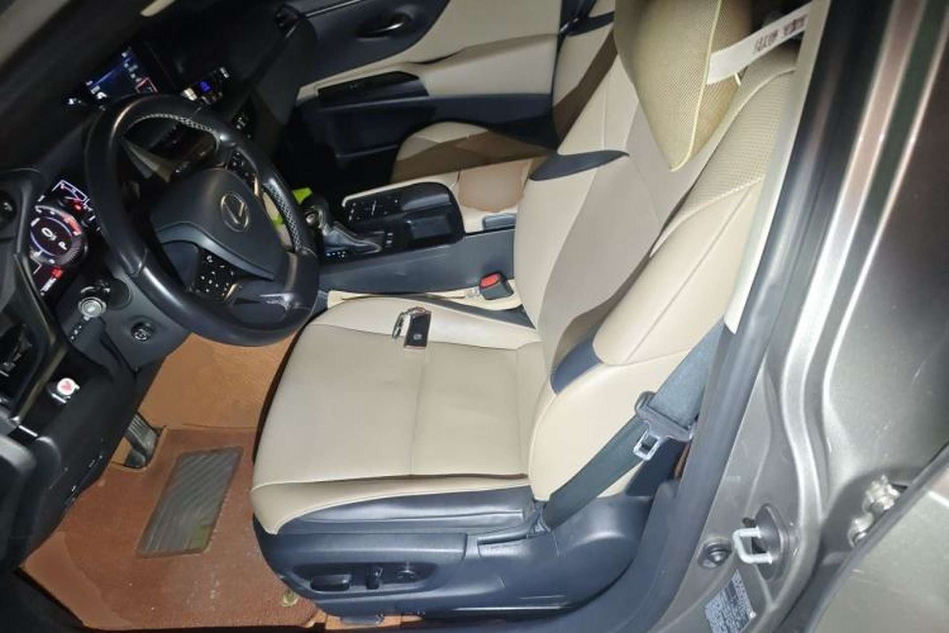 Used Lexus ES 2020 200 Excellence Edition Left Front Seat