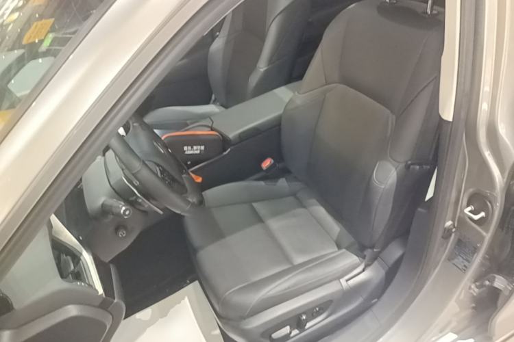 Used Lexus ES 2020 200 Luxury Edition Left Front Seat