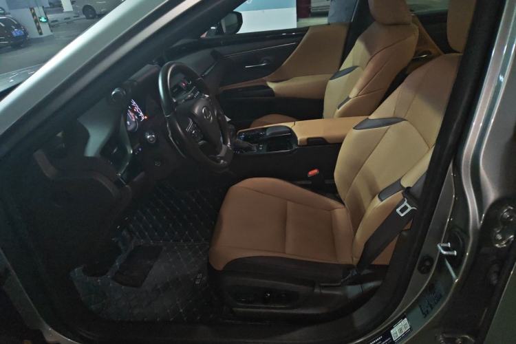 Used Lexus ES 2020 200 Excellence Edition Left Front Seat