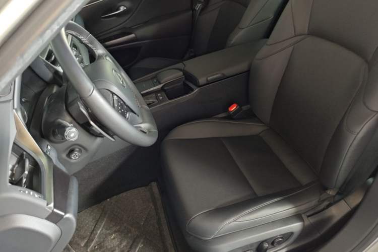 Used Lexus ES 2020 200 Excellence Edition Left Front Seat