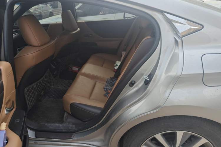 Used Lexus ES 2020 200 Excellence Edition Left Rear Seat