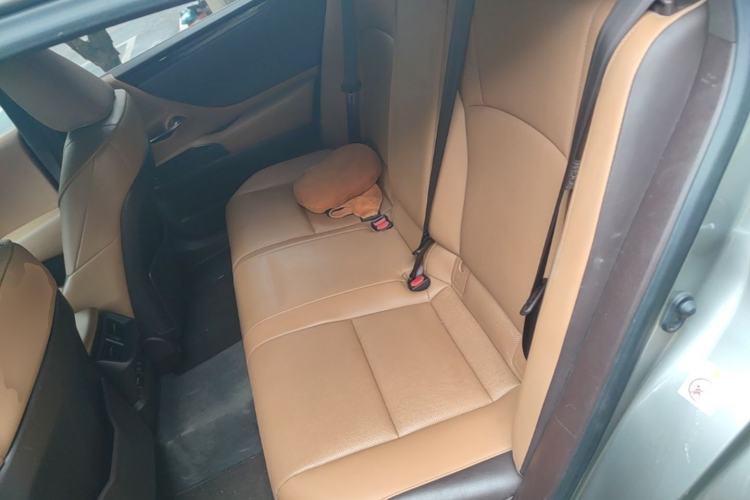 Used Lexus ES 2020 300h Premier Edition Left Rear Seat