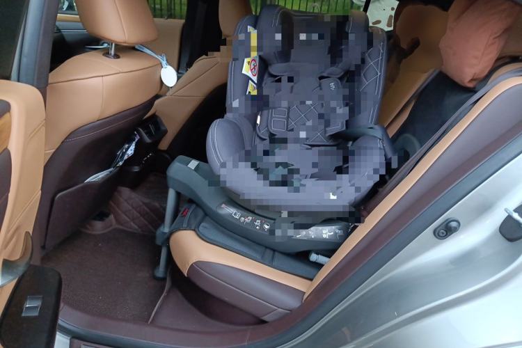 Used Lexus ES 2020 300h Premium Edition Left Rear Seat