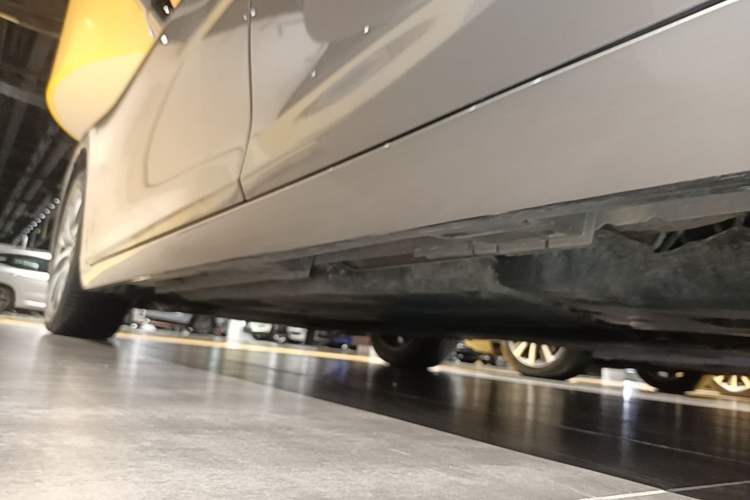 Used Lexus ES 2020 200 Luxury Edition Left Side Sill