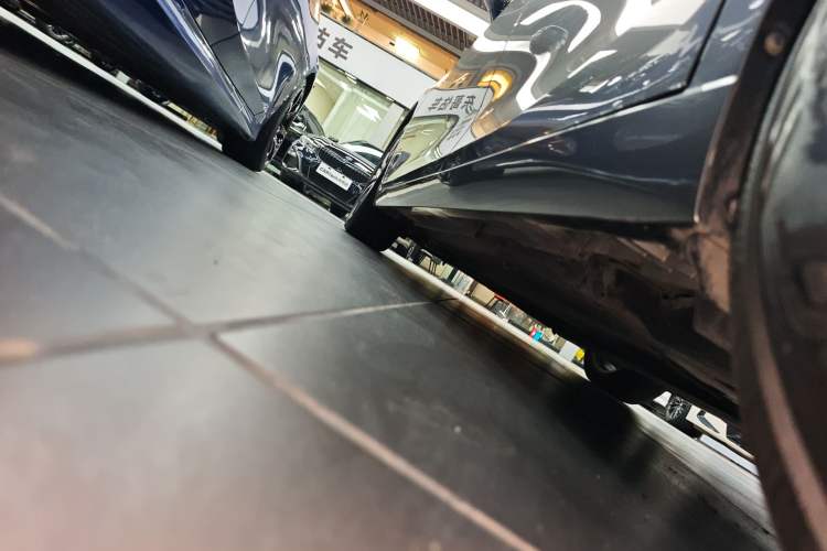 Used Lexus ES 2020 200 Excellence Edition Left Side Sill