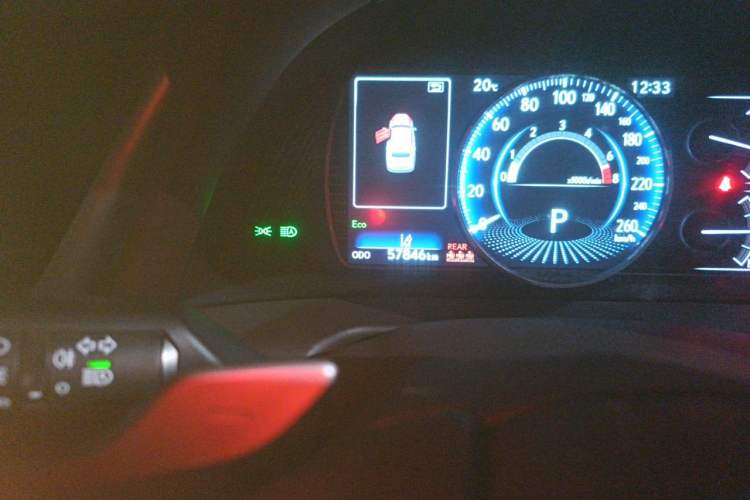 Used Lexus ES 2020 200 Excellence Edition Odometer Close Up