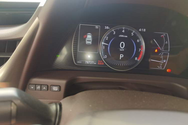 Used Lexus ES 2020 200 Excellence Edition Odometer Close Up