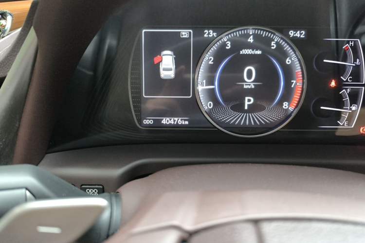 Used Lexus ES 2020 200 Excellence Edition Odometer Close Up