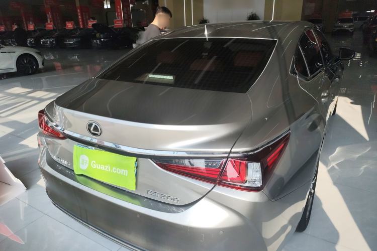 Used Lexus ES 2020 200 Excellence Edition Rear