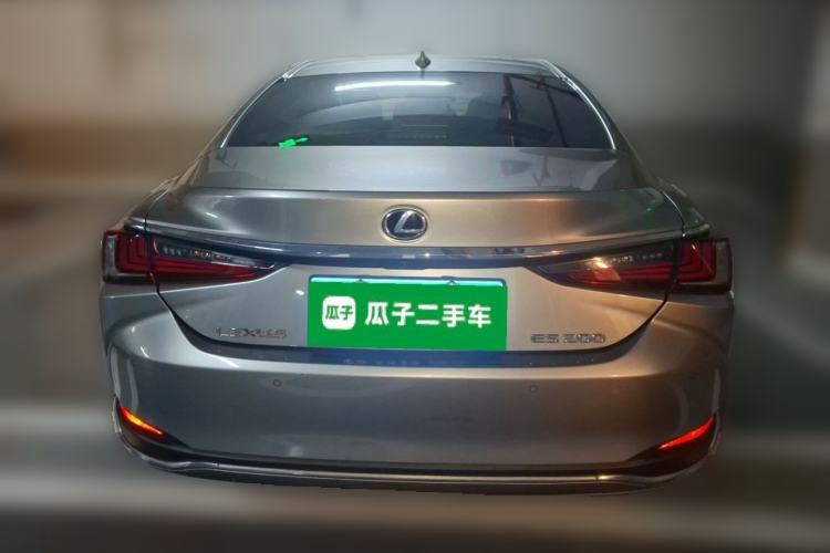 Used Lexus ES 2020 200 Excellence Edition Rear