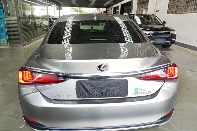 Used Lexus ES 2020 200 Excellence Edition Rear