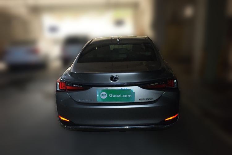Used Lexus ES 2020 200 Excellence Edition Rear