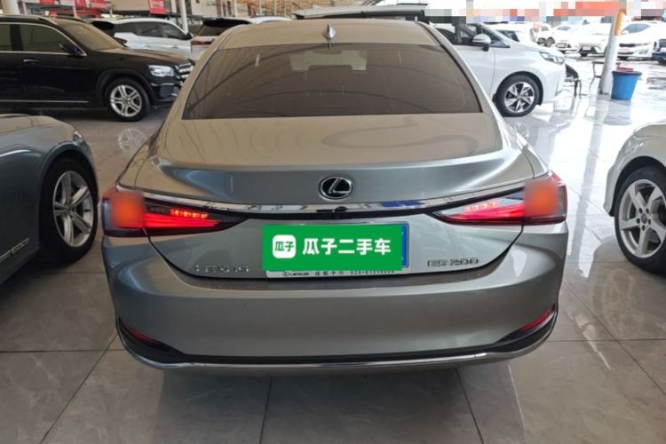 Used Lexus ES 2020 200 Excellence Edition Rear