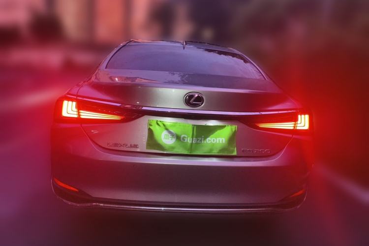 Used Lexus ES 2020 200 Luxury Edition Rear
