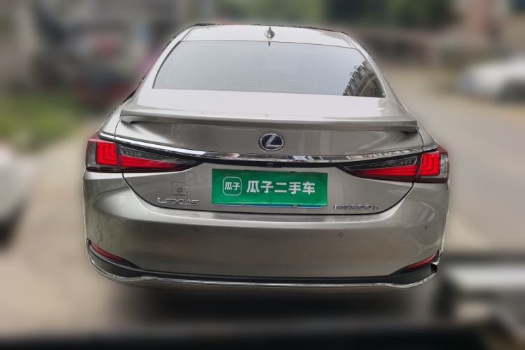 Used Lexus ES 2020 300h Premier Edition Rear