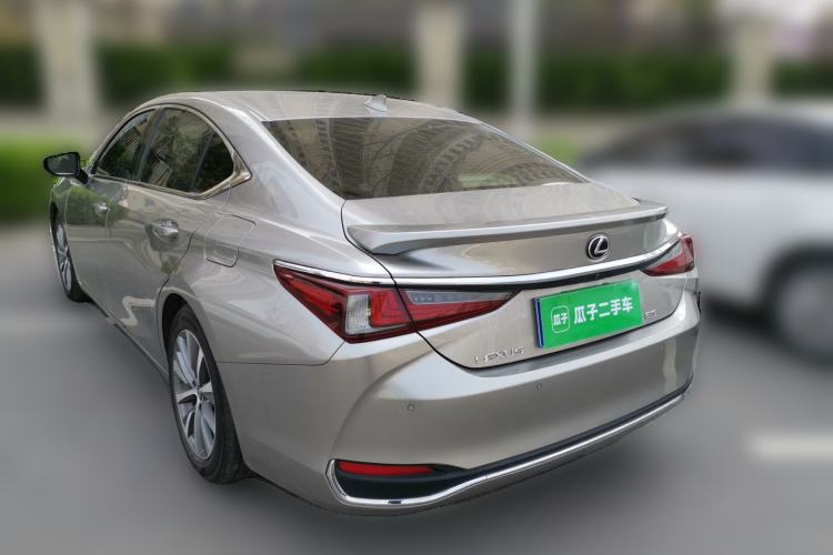 Used Lexus ES 2020 200 Excellence Edition Rear Left 45 Deg