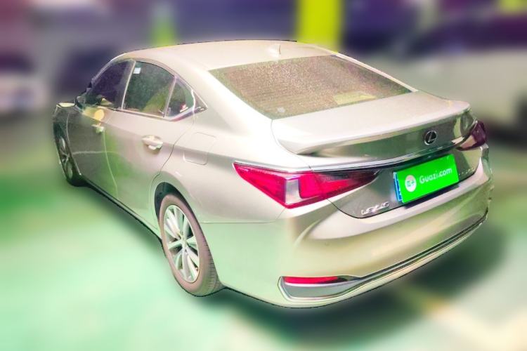 Used Lexus ES 2020 200 Excellence Edition Rear Left 45 Deg