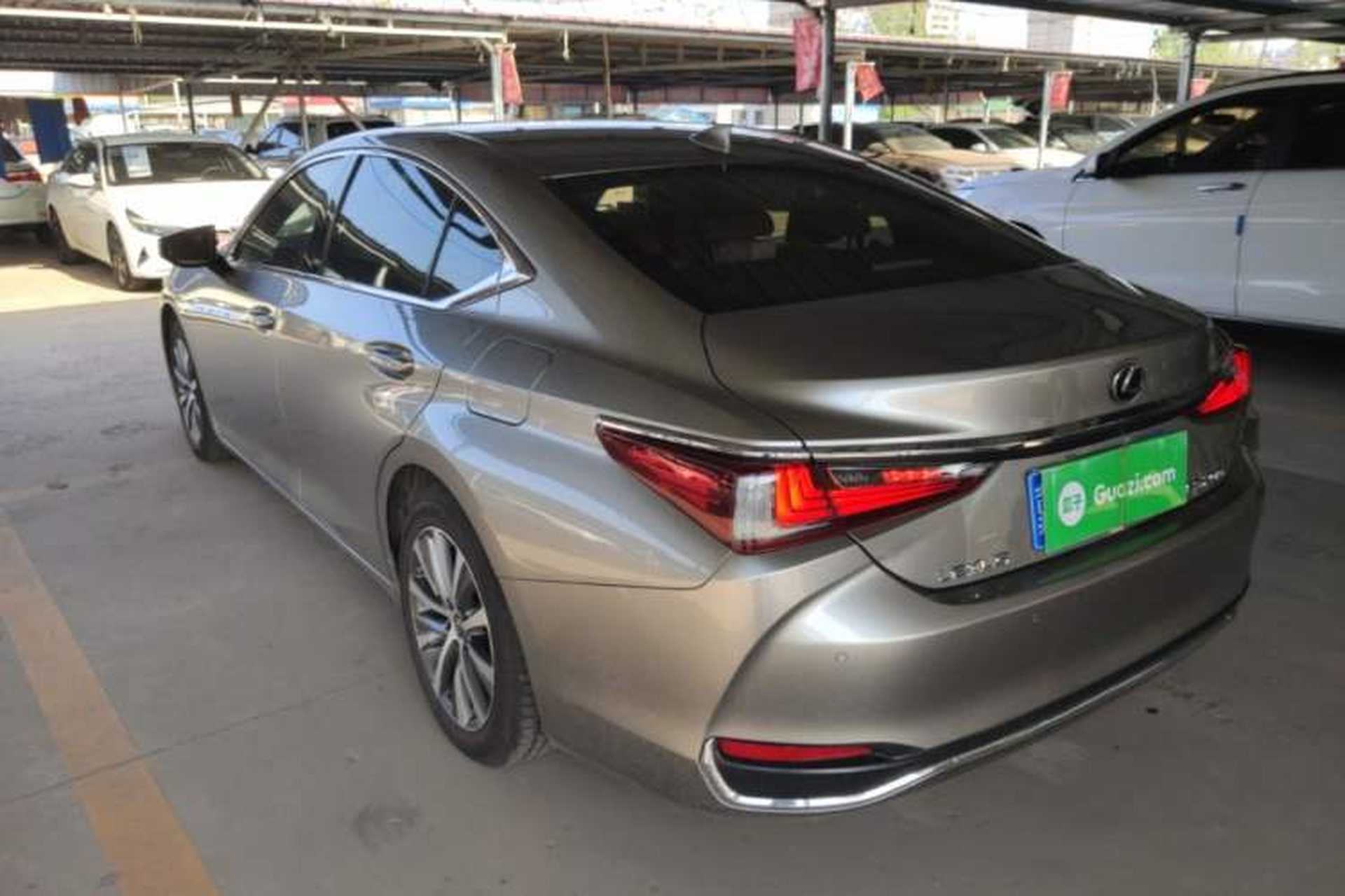 Used Lexus ES 2020 200 Excellence Edition Rear Left 45 Deg