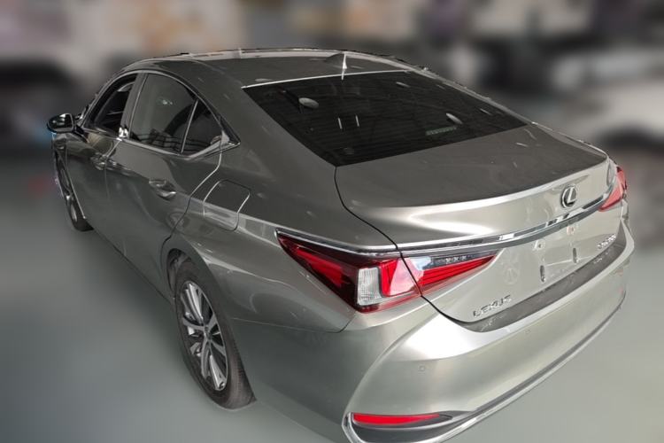 Used Lexus ES 2020 200 Excellence Edition Rear Left 45 Deg