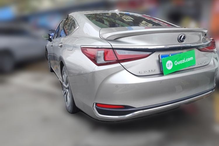 Used Lexus ES 2020 200 Luxury Edition Rear Left 45 Deg