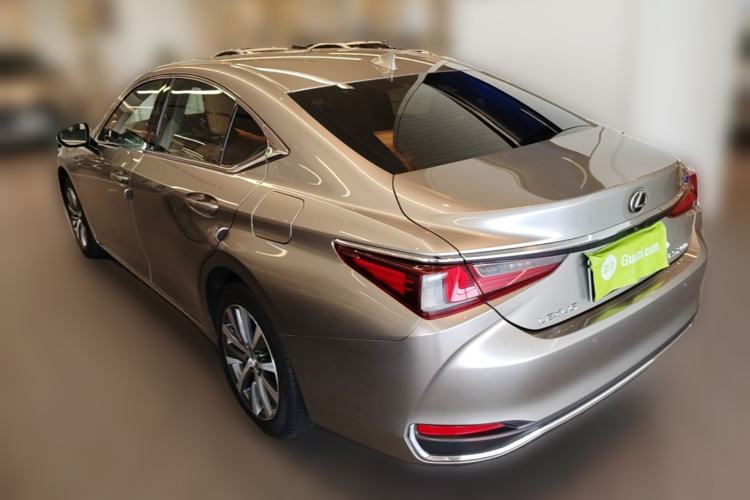 Used Lexus ES 2020 200 Excellence Edition Rear Left 45 Deg