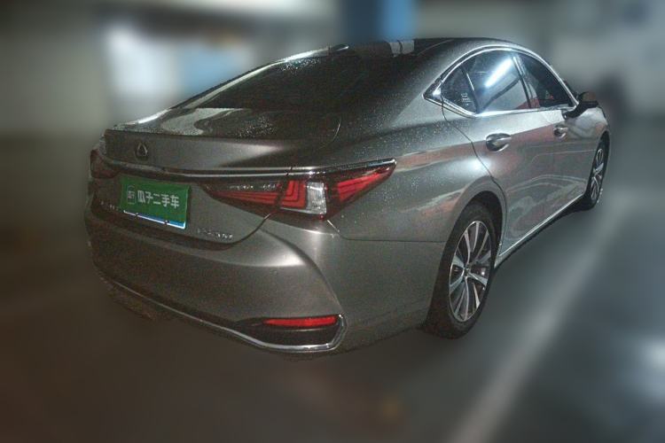 Used Lexus ES 2020 200 Excellence Edition Rear Right 45 Deg