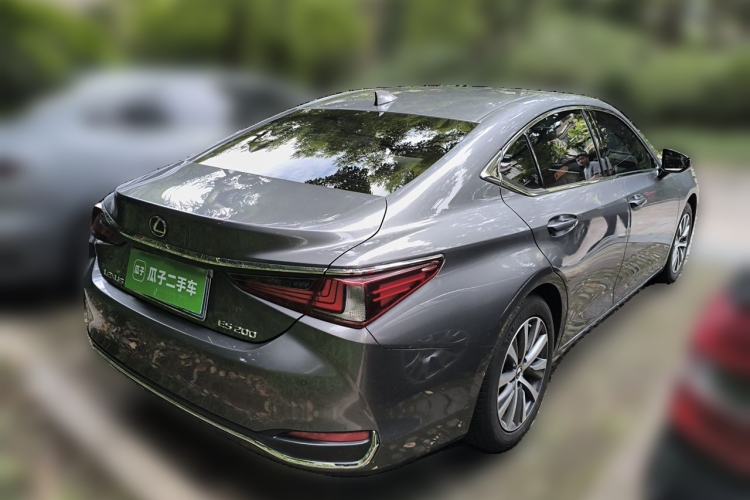Used Lexus ES 2020 200 Excellence Edition Rear Right 45 Deg