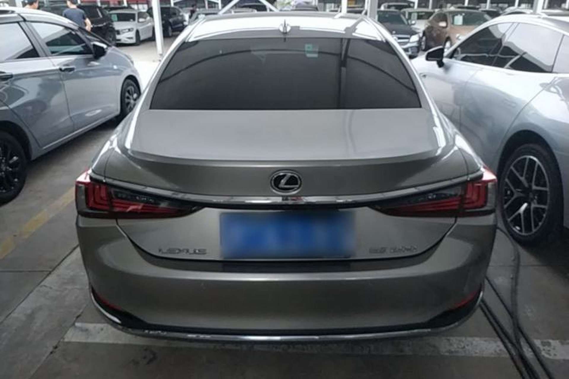 Used Lexus ES 2020 200 Luxury Edition Rear