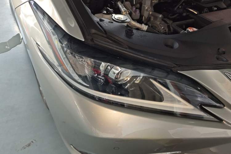 Used Lexus ES 2020 200 Excellence Edition Right Front Headlight