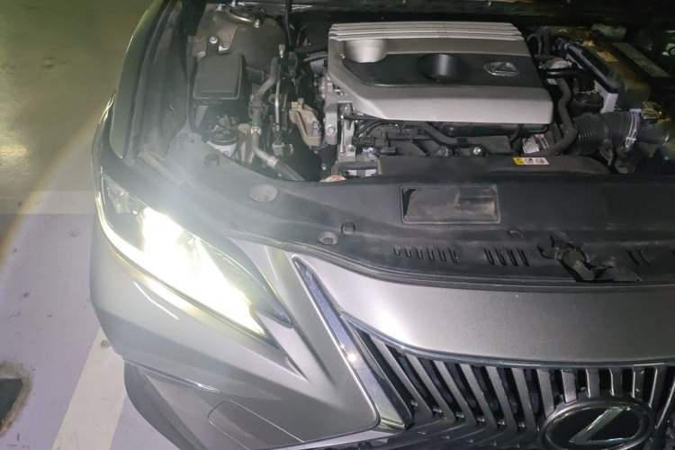Used Lexus ES 2020 200 Excellence Edition Right Front Headlight