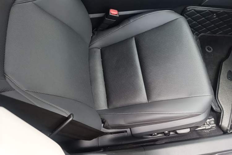 Used Lexus ES 2020 200 Excellence Edition Right Front Seat