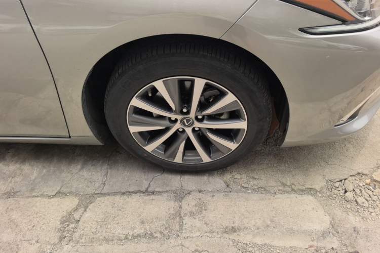 Used Lexus ES 2020 300h Premier Edition Right Front Wheel Hub