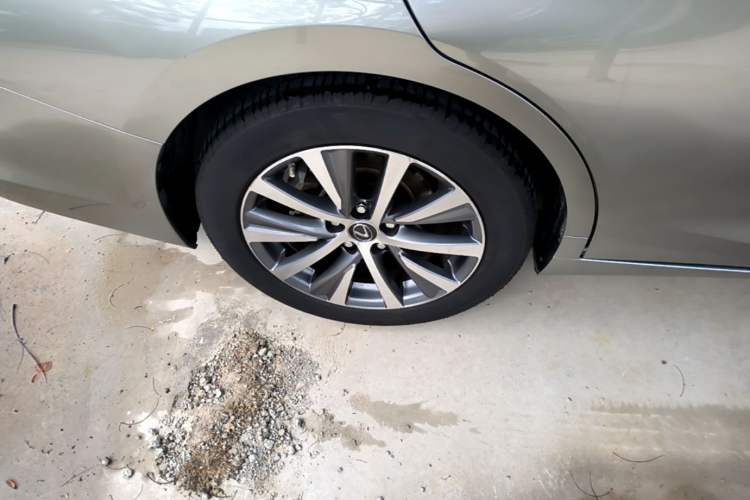 Used Lexus ES 2020 260 Excellence Edition Right Rear Wheel Hub