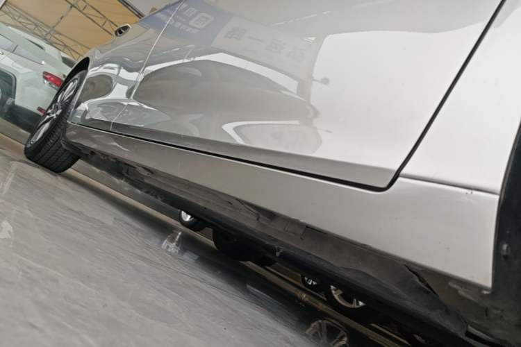 Used Lexus ES 2020 200 Excellence Edition Right Side Sill
