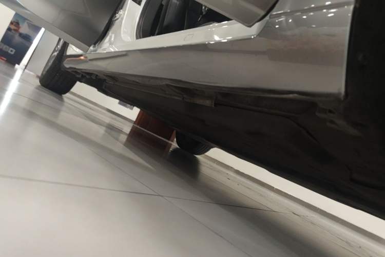 Used Lexus ES 2020 200 Excellence Edition Right Side Sill