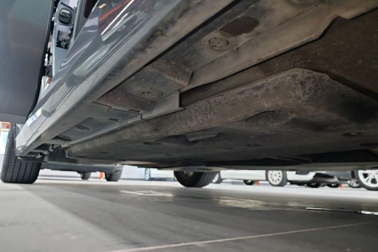 Used Lexus ES 2020 200 Excellence Edition Right Side Sill