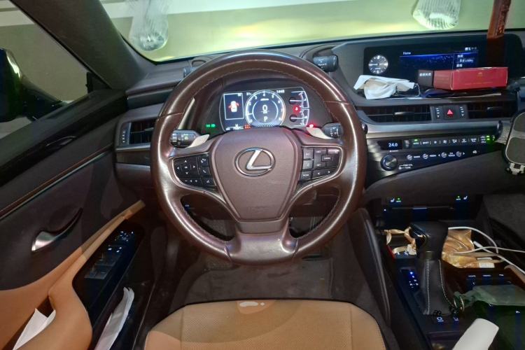 Used Lexus ES 2020 200 Excellence Edition Steering Wheel